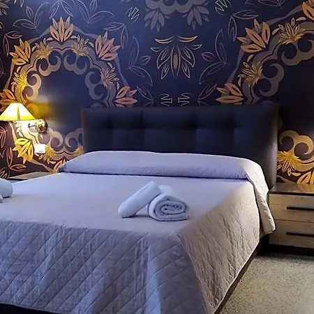 מלון Cconforthotels R&b 3*